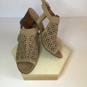 Franco Sarto “Harlet 3” Suede Leather Sandal  7